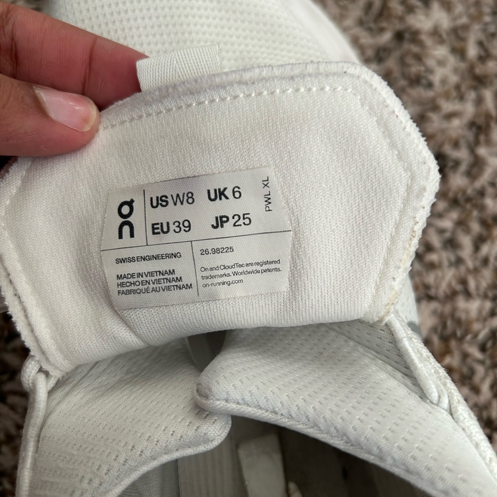 On Cloud ‘CloudNova 2’ in White - image 11